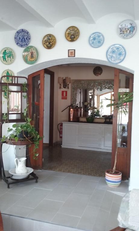 Hotel La Masia Portbou Esterno foto