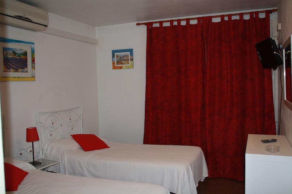 Hotel La Masia Portbou Camera foto